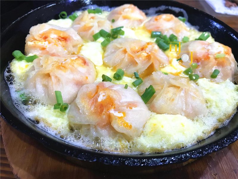 在这个忙碌的城市里,寻找一家既美味又实惠的小吃店,仿佛成了一个小小的冒险。今天,就让我们一起探索几家备受好评的地方,看看哪些能成为你的新欢。